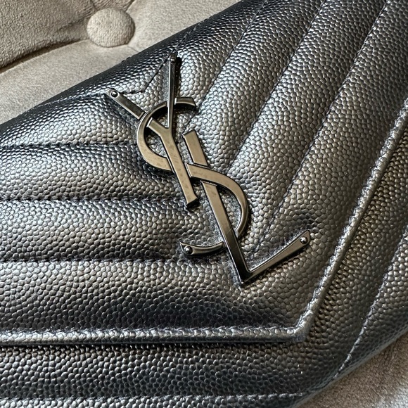 Yves Saint Laurent Metallic Black Chevron Wallet - Picture 2 of 12